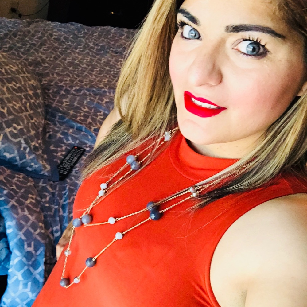 Meet your Posher, Yadira